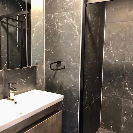 Otel Tangiers Ex Marina Bay