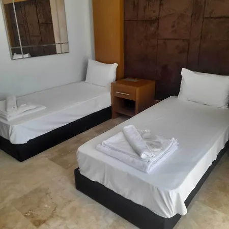 Otel Tangiers Ex Marina Bay